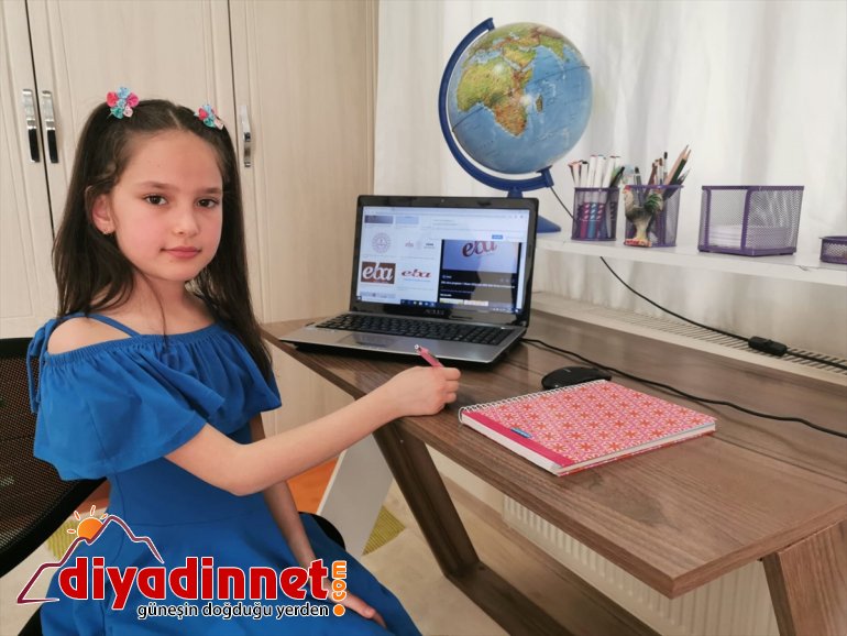 Hayatı eve sığdıran çocuklardan Ziya Selçuk'a yöresel şiveyle 23 Nisan daveti