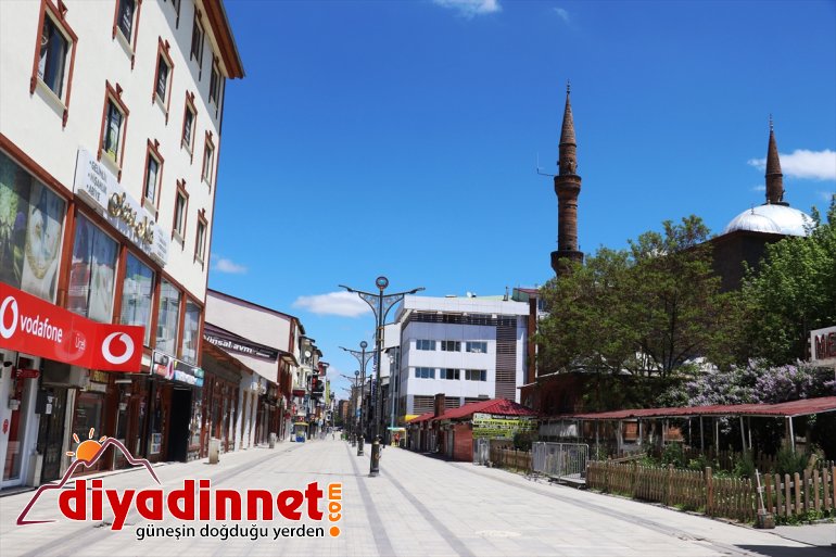 Ağrı da Ramazan Bayramı nın son günü de sokaklar boş kaldı3