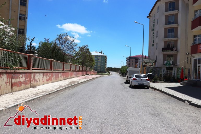 Ağrı da Ramazan Bayramı nın son günü de sokaklar boş kaldı4