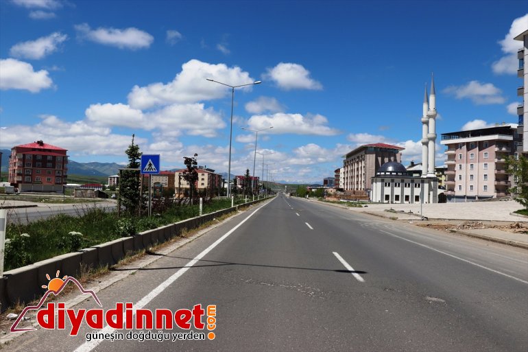 Ağrı da Ramazan Bayramı nın son günü de sokaklar boş kaldı7