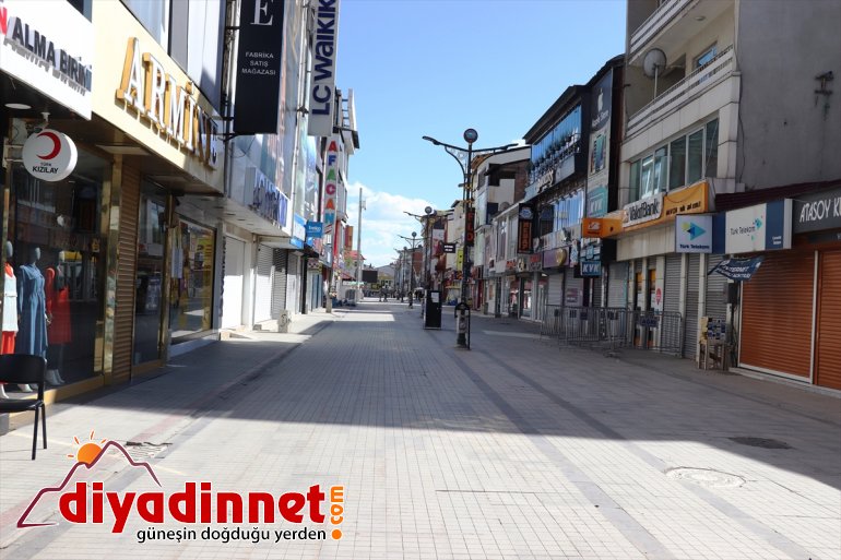 ağrı sokaklar boş13