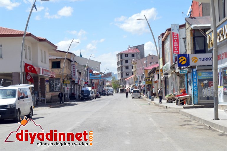 ağrı sokaklar boş8