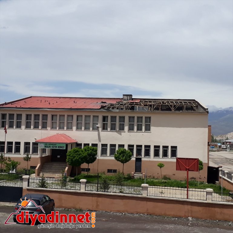 hasara yol şiddetli rüzgar açtı Ağrı