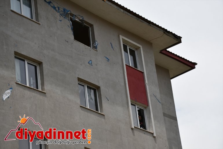 rüzgar hasara yol şiddetli açtı Ağrı