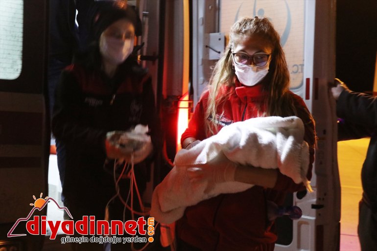 yetmezliği Ağrılı bulunan uçak minik Kalp ambulans için bebekler havalandı 4