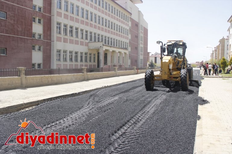 VAN - hız çalışmalarına verdi Belediyesi yol bakım Erciş 2