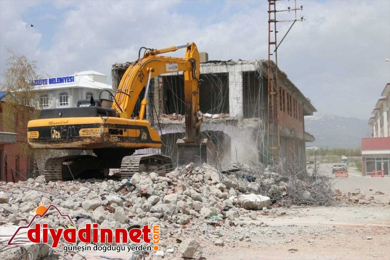 yeşil ve düzenleme alan Aziziye