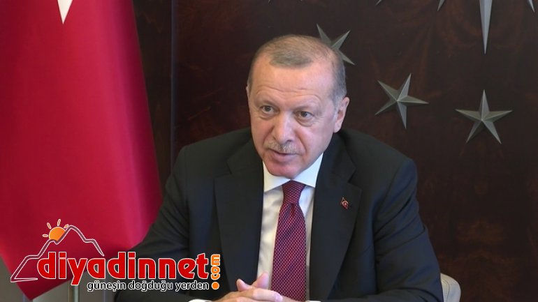 Cumhurbaşkanı Erdoğan, Ağrı'da çocukları PKK tarafından kaçırılan iki aileyle görüştü