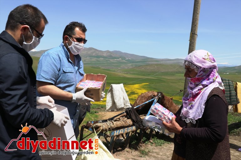 - dağıtıyor ekibi maske köylerde  Vefa en sabun ve ücra AĞRI 6