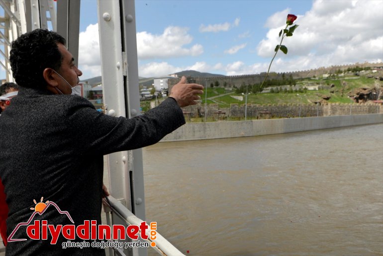 şehitleri ARDAHAN Harbi - karanfil için 93 Nehri