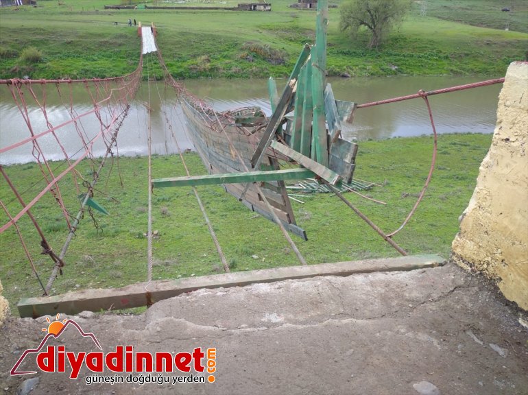 110 rüzgar asma köprü, nedeniyle yıkıldı şiddetli metrelik Kars