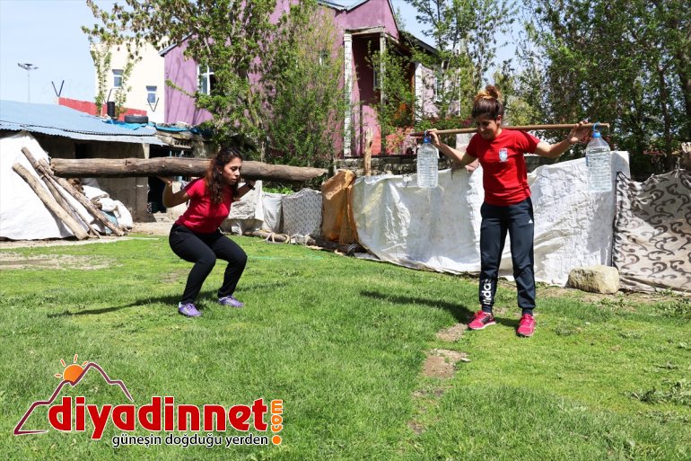 sığdırıyor antrenmanlarını sporcuları evlerinin bahçesine koşu Kayaklı 9