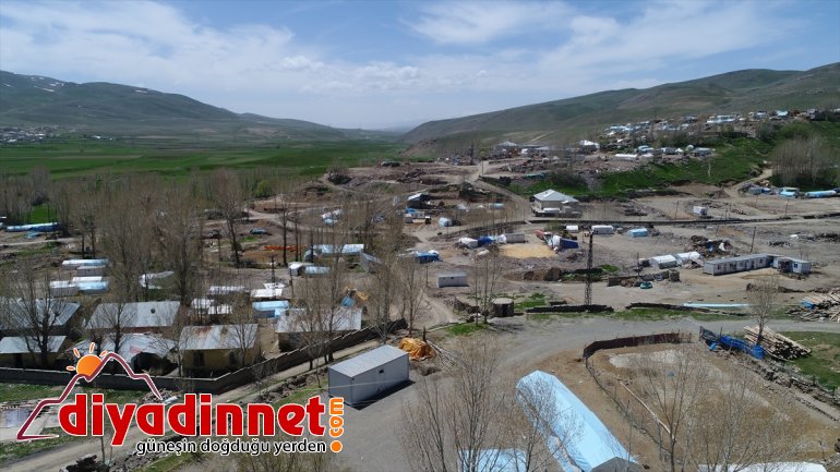 konteyner için depremzedeler Başkale