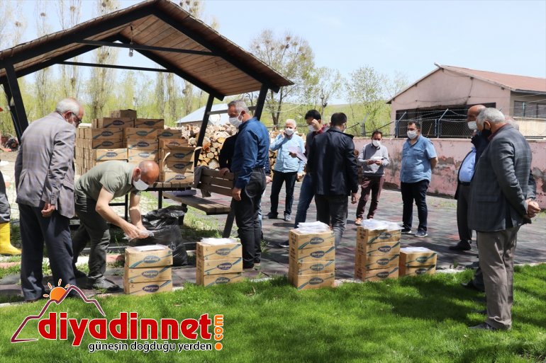 dağıtıyor maske en AĞRI köylerde sabun ekibi Vefa ve -  ücra 11