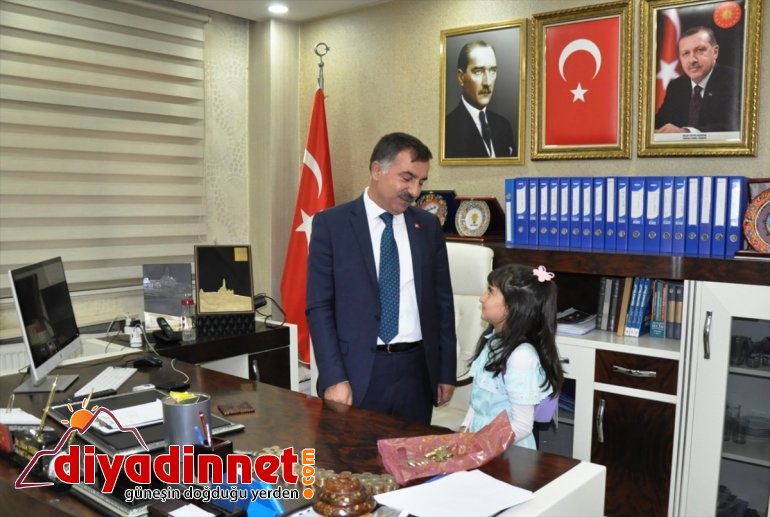 Dayanışma Dişlerini Milli biriktirdiği için Kampanyası