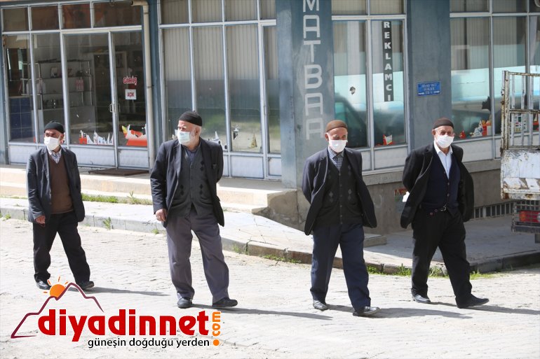 Tunceli'de "Vefalı eller"den yaşlılara Munzur Vadisi gezisi