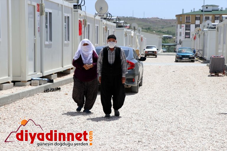 65 ve üstü sokağa çıktı yeniden - DİYARBAKIR yaş vatandaşlar 3