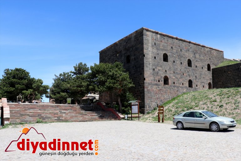 GRAFİKLİ - Türk kadınının cesaret ve kahramanlığının simgesi: Nene Hatun