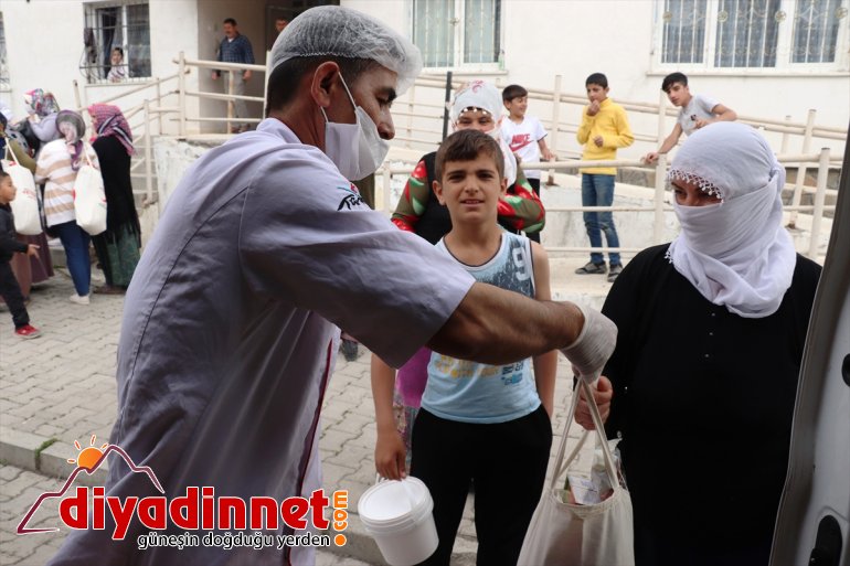 muhtaçların karşıladı Kızılay bayramlık yardıma ihtiyaçlarını Ağrı