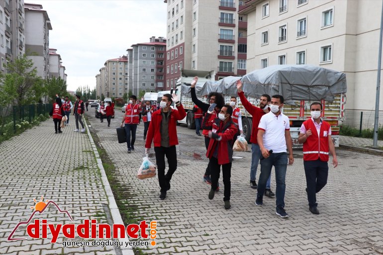 çocukları AĞRI eğlendirdi  geçiren bayramı - evde gönüllüleri Türk Kızılay 3