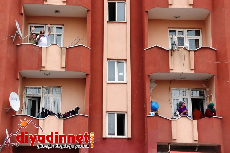 eğlendirdi Türk bayramı  çocukları - evde gönüllüleri geçiren AĞRI Kızılay 7