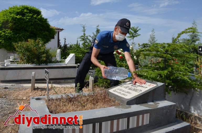 Vatandaşlar kabir - ziyaretinde  bulundu MALATYA 4