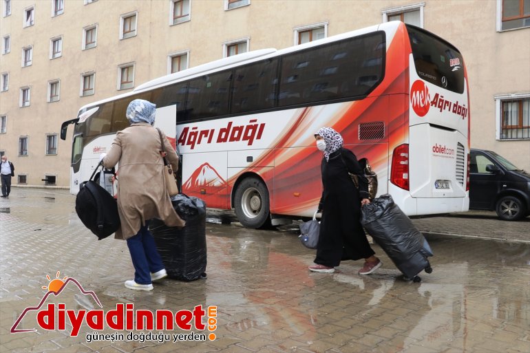 duygulandırdı karantina vedalaşması süresi vatandaşların dolan Ağrı