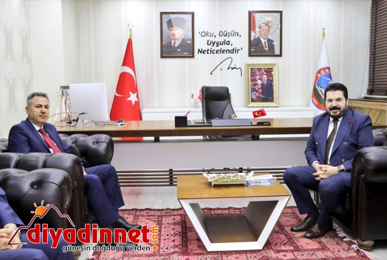 Ağrı Valisi Elban'dan Belediye Başkanı Sayan'a veda ziyareti
