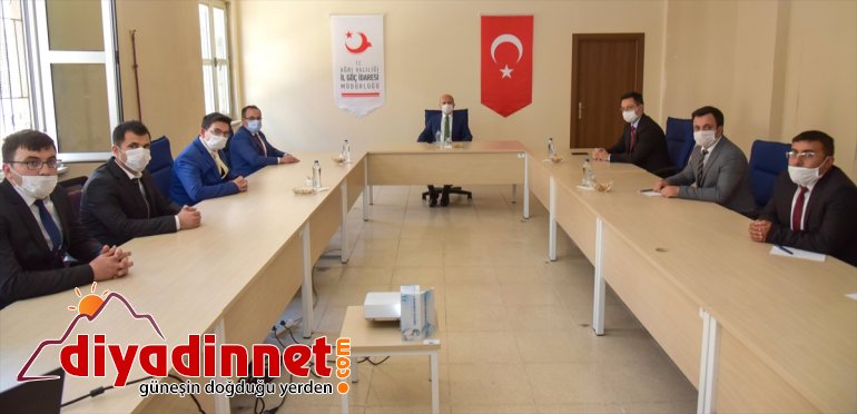 Ağrı Valisi Varol kentteki Geri Gönderme Merkezini ziyaret etti