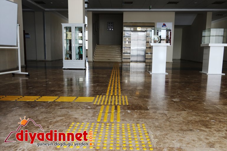 ödül aldı AİÇÜ yaşamda  engelsiz 3 mekanda 3