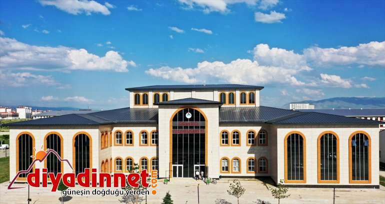 yaşamda 3 AİÇÜ  ödül engelsiz aldı mekanda 4