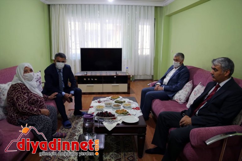 şehit ziyaretini yaptı Valisi ilk ailesine Tunceli Özkan, 3