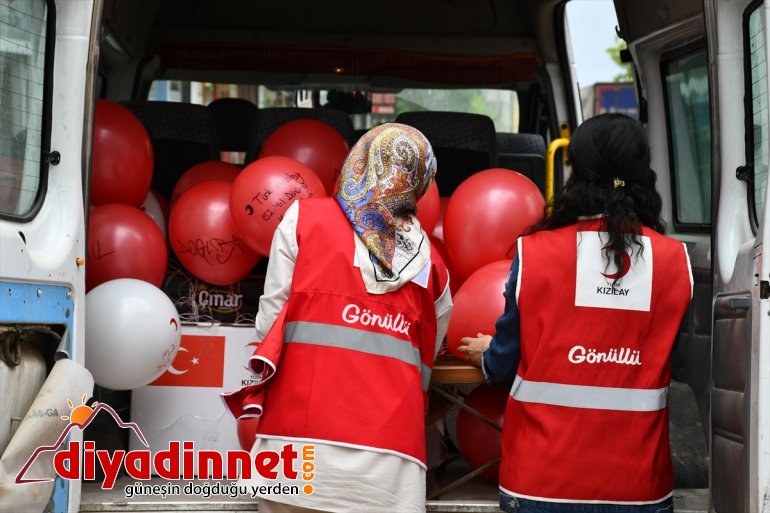 - Türk sevindirdi AĞRI hediyelerle çocuklarını Kızılay köy 9