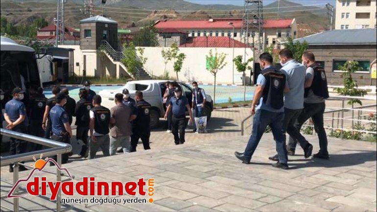 şebekeye yönelik organize tutuklandı eden kaçakçılığını göçmen operasyonda Uluslararası 26 zanlı düzeyde 4