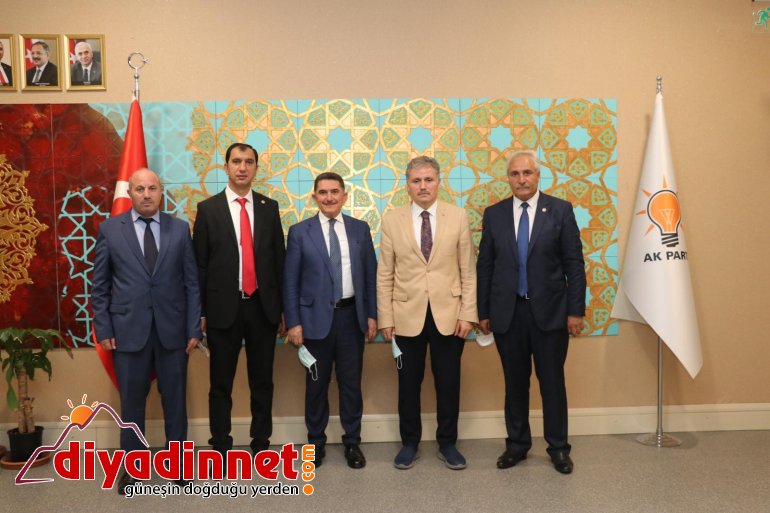Ağrı da Ak Parti ye geçen Belediye Başkanları Özhaseki yi ziyaret etti2