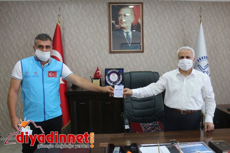 Ağrı Müftüsü Topçu vekaleten kurban bağışı yaptı