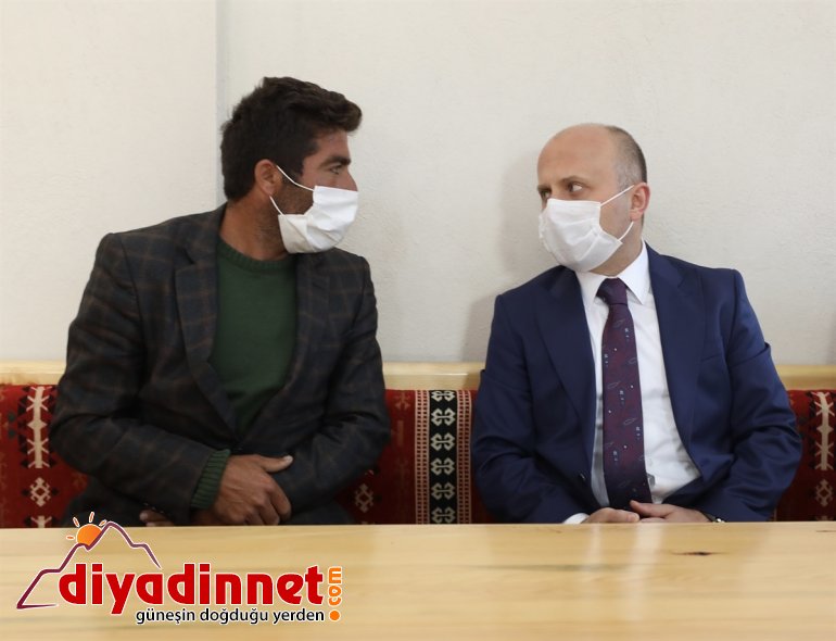 Ağrı Valisi Varol'dan sele kapılarak ölen çocuğun ailesine taziye ziyareti