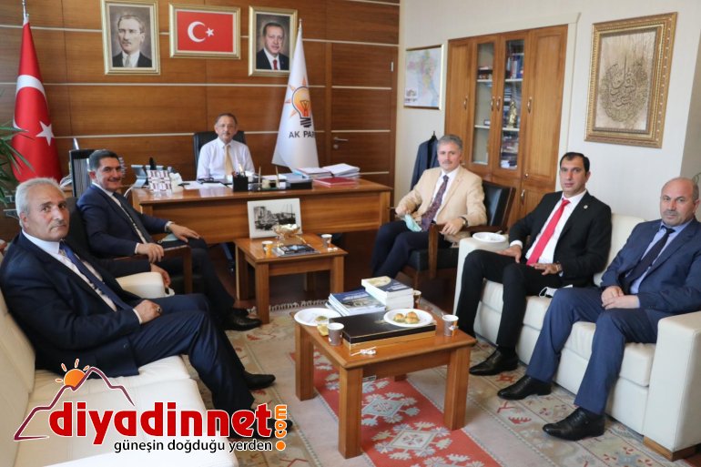 Ağrı’da Ak Parti’ye geçen Belediye Başkanları Özhaseki'yi ziyaret etti