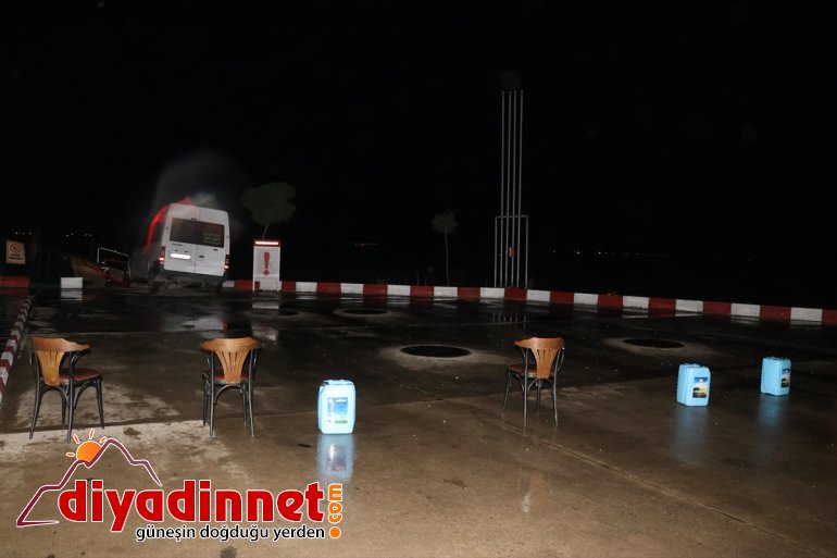 deposuna oldu minibüs neden çarpan Ağrı