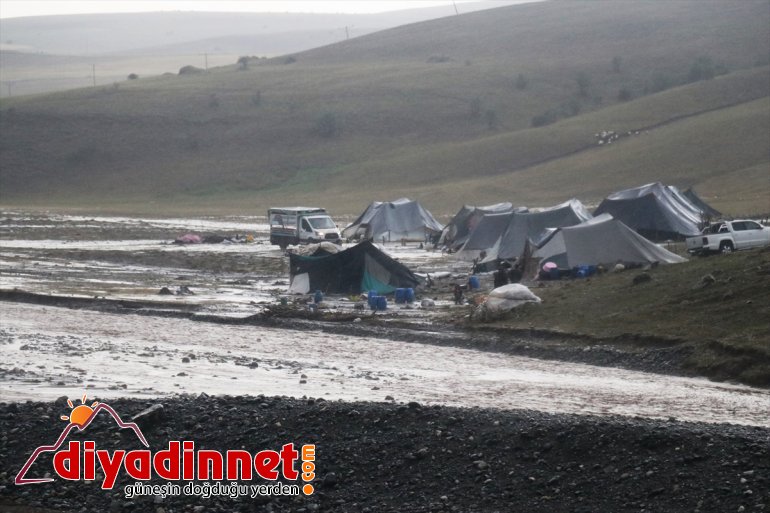 sağanak  ve su bastı bazı nedeniyle arazilerini Ağrı