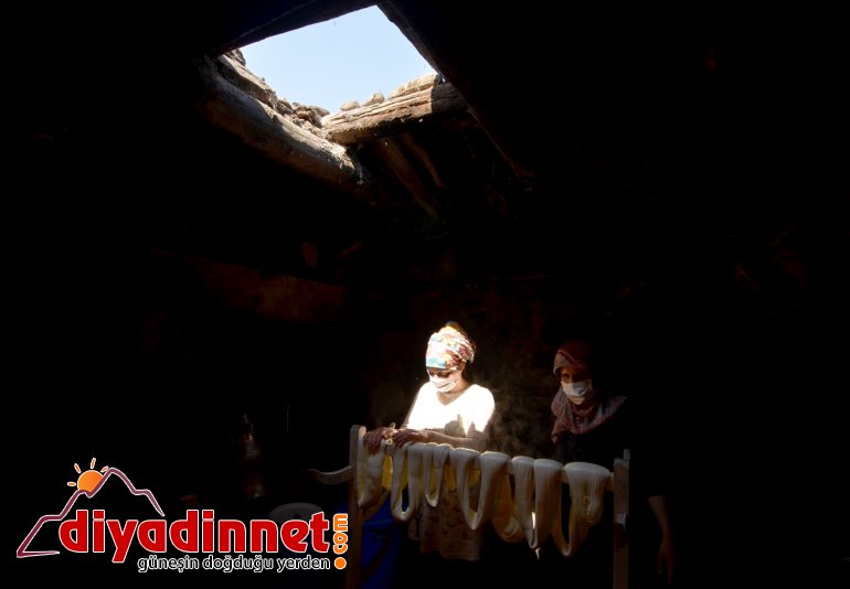 kazanlar peyniri çeçil Asırlık yakılıyor imece lezzet için usulü  4