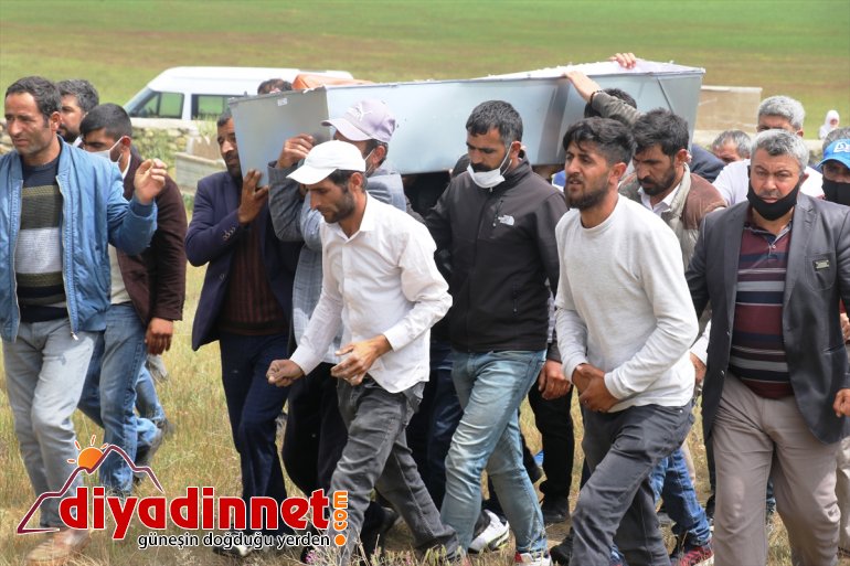 cenazesi - dayı ölen yeğeninin inşattan defnedildi AĞRI Cezayir