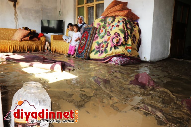 olan  - AĞRI neden izleri selin siliniyor Hasara 17