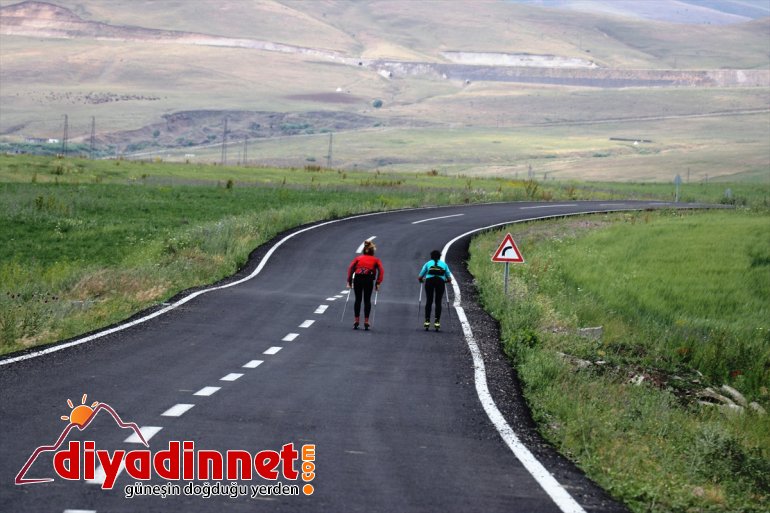 Milli olimpiyat ter kayaklı kotası AĞRI - için koşucular, asfaltta döküyor 2