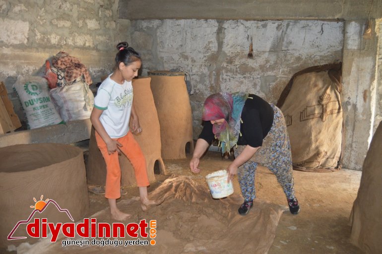 tandır yapan ağrılı kadın4