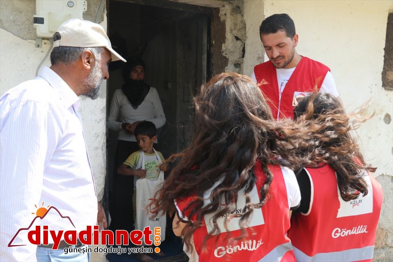 AĞRI Türk bayramlık Kızılay sevindiriyor kıyafetle çocuklarını - köy 6