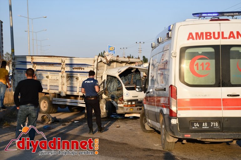 4 Ağrı’da kişi  çarpıştı iki yaralandı çocuk 1