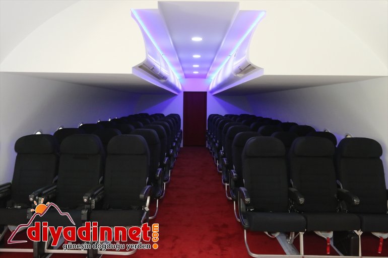 Havacılık mock-up Meslek simülasyon AİÇÜ sınıfı açıldı Sivil Yüksekokulunda 2