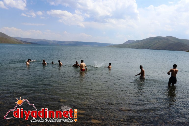 mekanı: - Gölü  Balık isteyenlerin AĞRI uzaklaşmak gözde gürültüsünden Şehrin 13