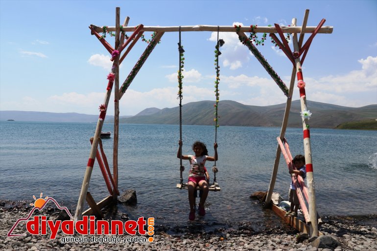 - AĞRI mekanı: isteyenlerin uzaklaşmak gürültüsünden Şehrin Gölü gözde  Balık 23